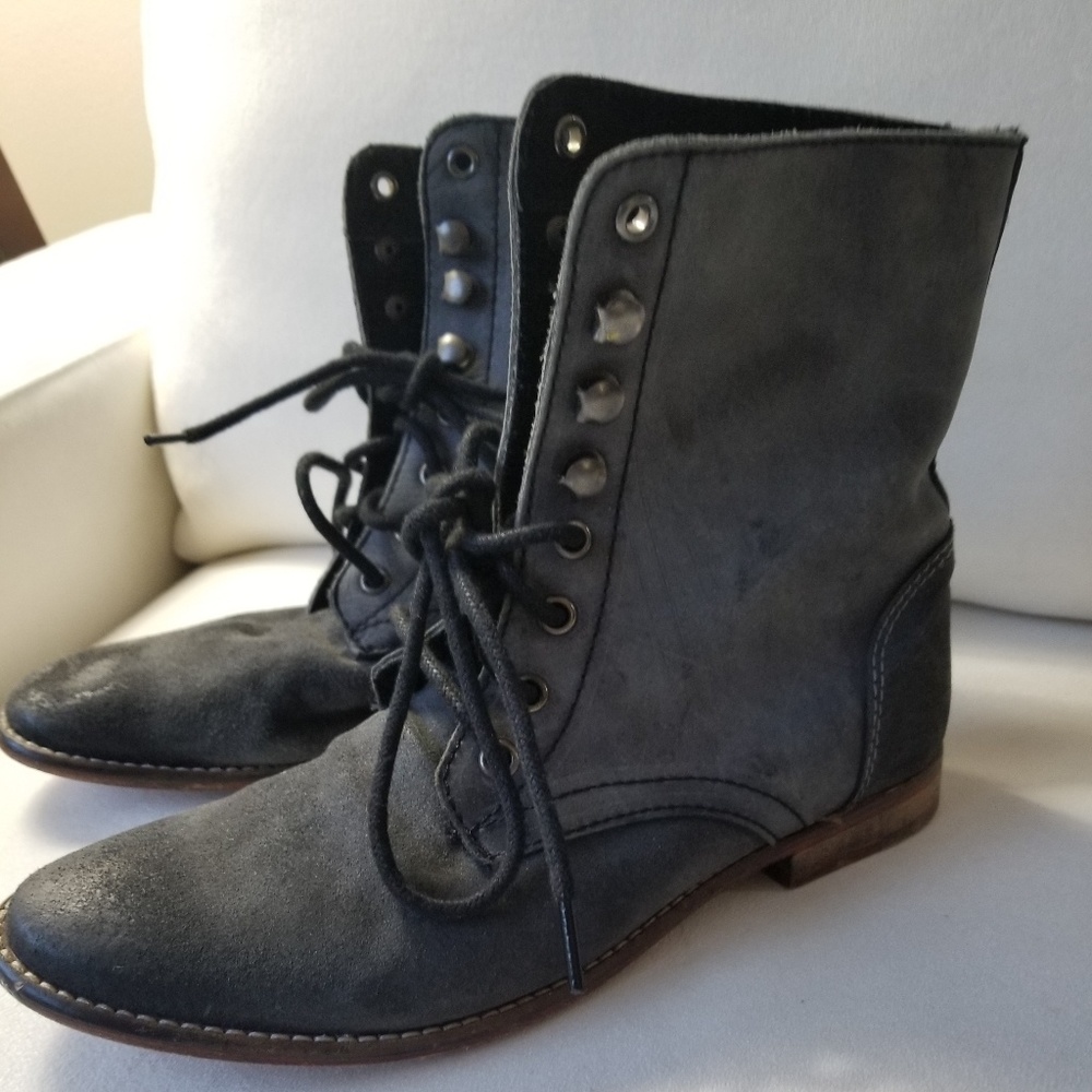 Free People suede booties size 9
